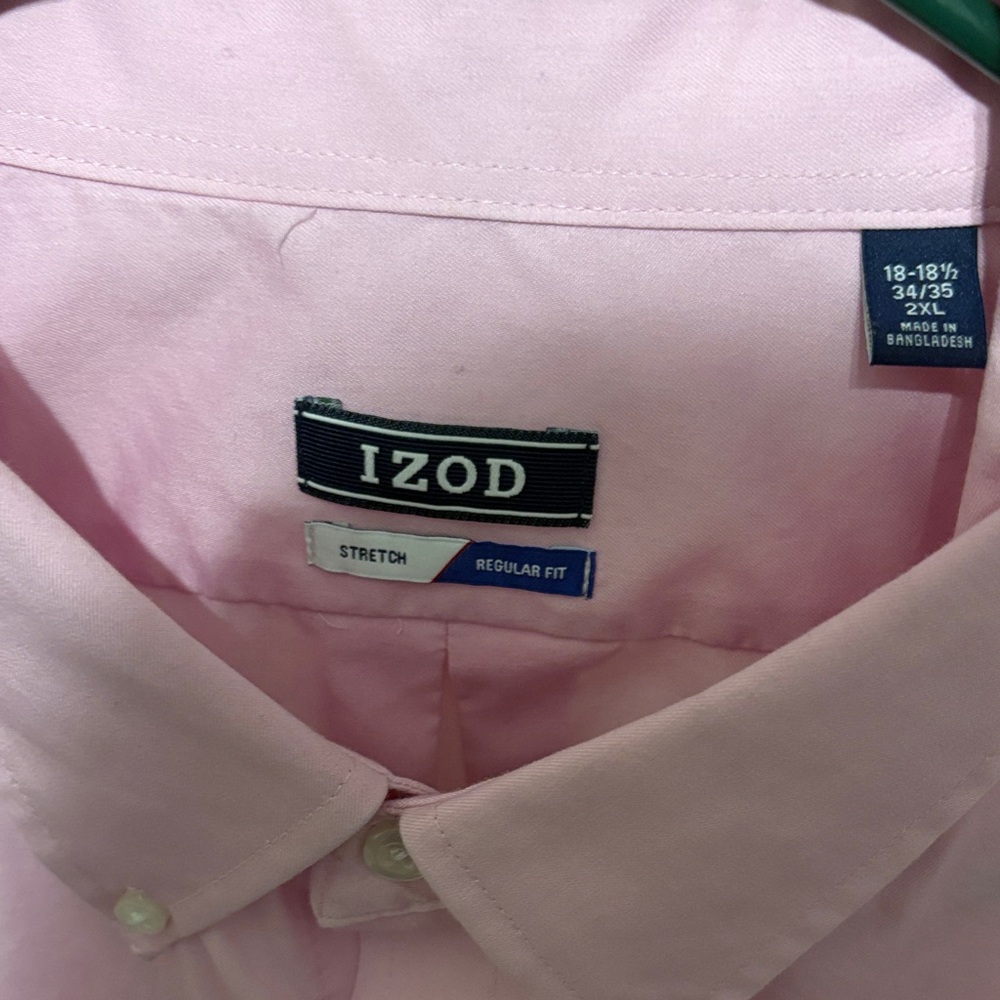 Izod Men's Light Pink Casual Button-Down Shirt - Picture 2 of 2